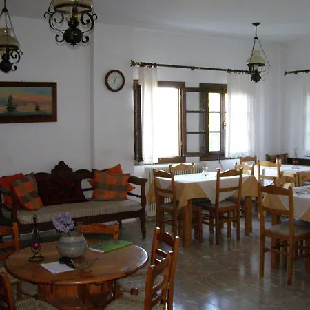 فندق Hotel Tsagarada 2*